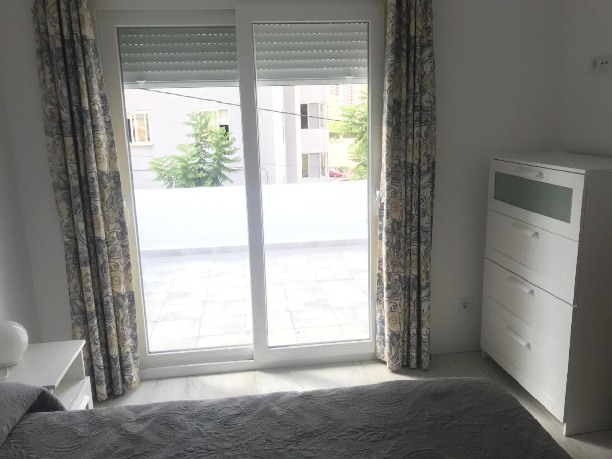 Casa Mya Con Terreno Privado Y Parking Compartido - A 800M De Playa Poniente Villa Benidorm Kültér fotó